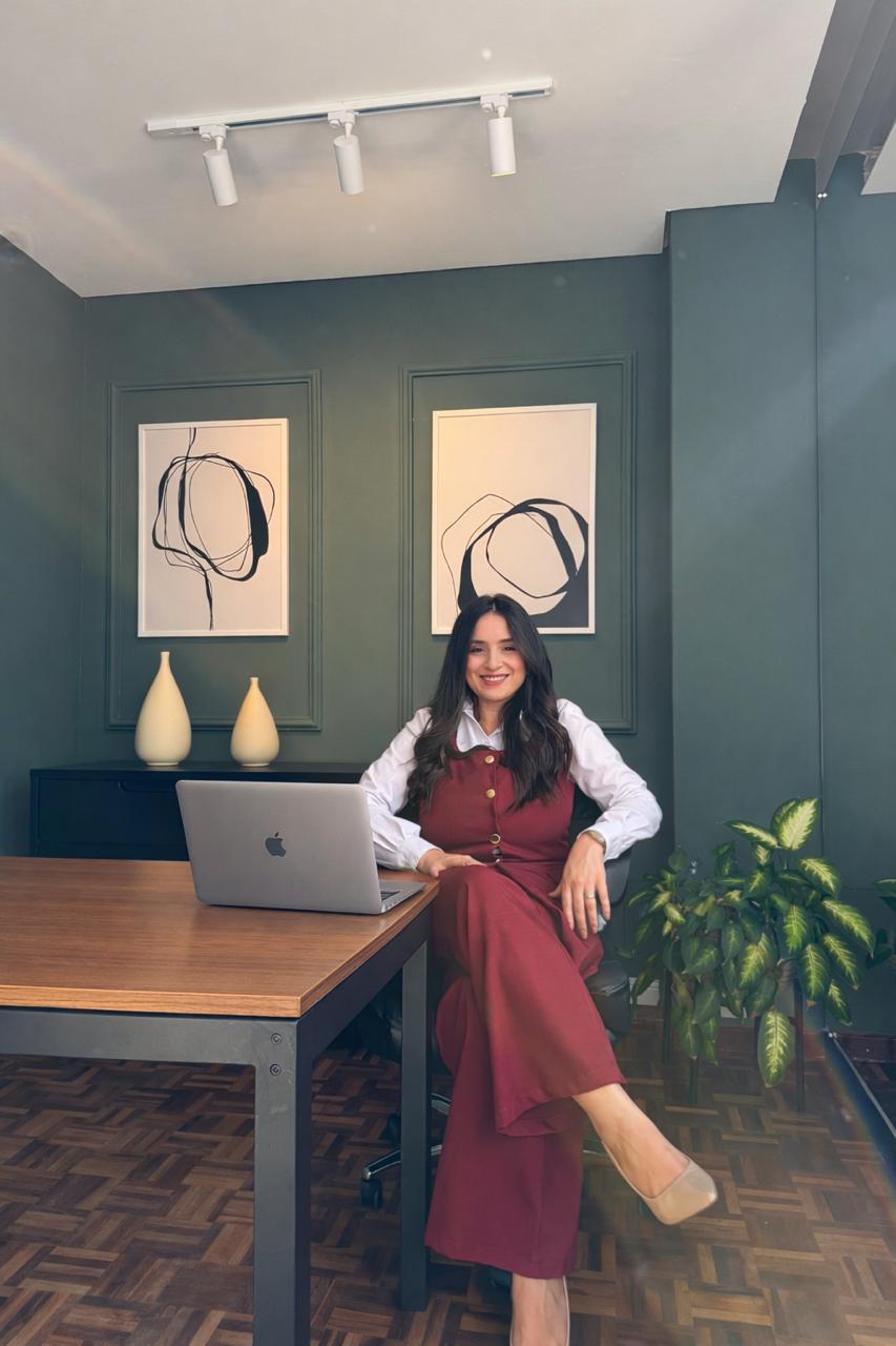 Bruna Pinheiro, advogada especialista em Direito de Família em Curitiba